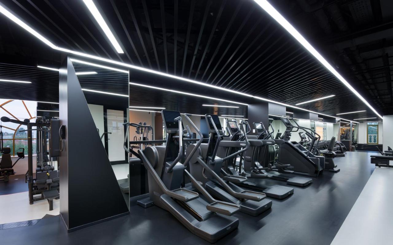 Lotte Hotel سامارا المظهر الخارجي الصورة The gym at The Standard London