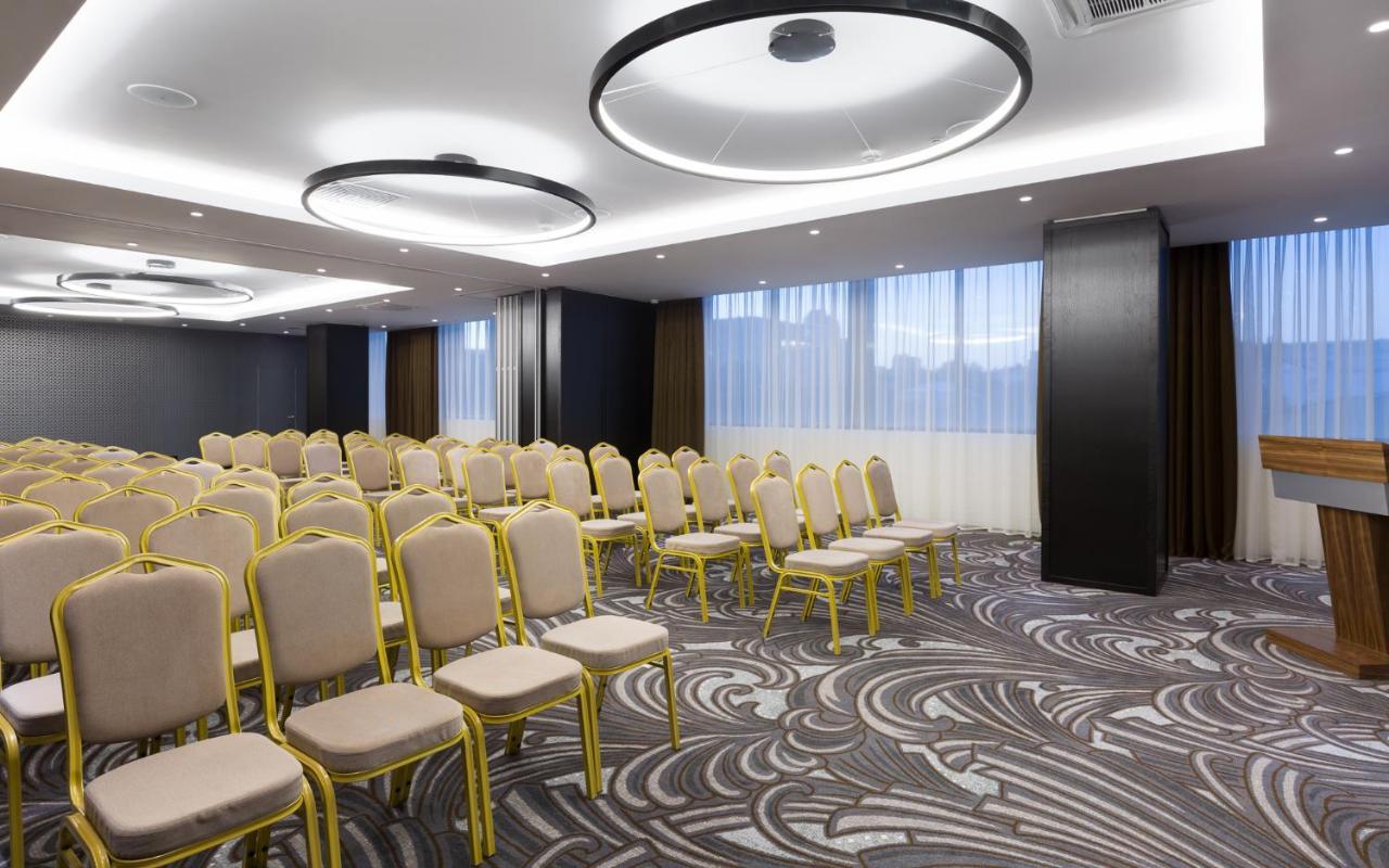 Lotte Hotel سامارا المظهر الخارجي الصورة Meeting room