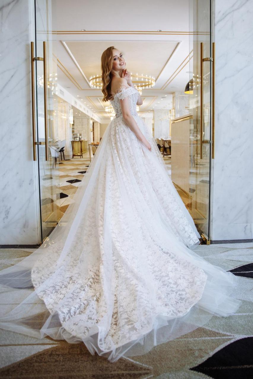 Lotte Hotel سامارا المظهر الخارجي الصورة Wedding dress