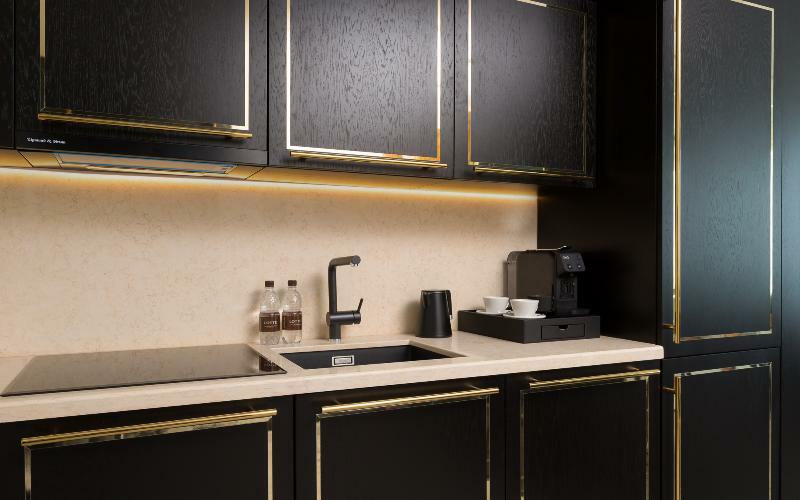 Lotte Hotel سامارا المظهر الخارجي الصورة A kitchen with a built-in sink